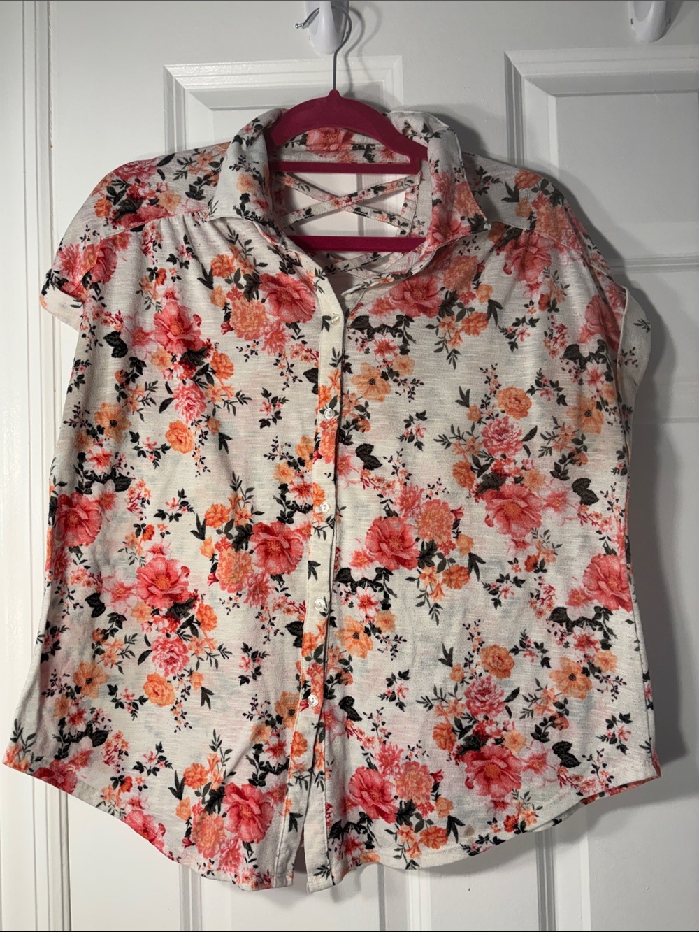 Women’s Stylish Shirt Bundle – 5 Pieces | Size XL | Floral & Trendy Prints - Picture 5 of 16